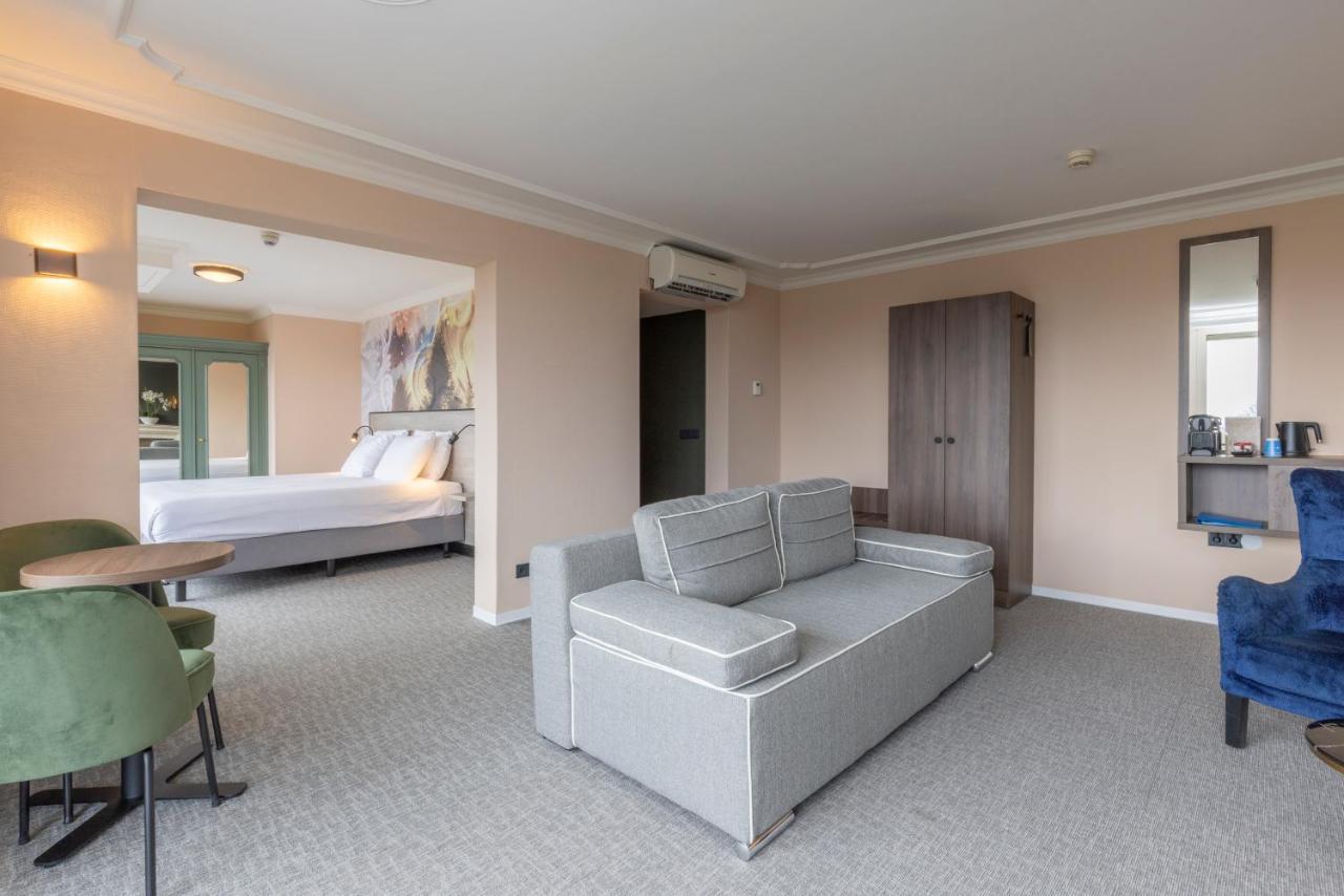 Fletcher Familiehotel De Hunzebergen Exloo Εξωτερικό φωτογραφία